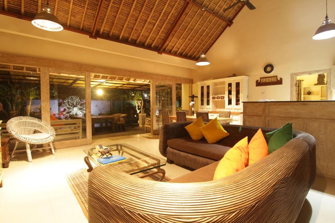 Bamboo Moon Villas Санур Экстерьер фото